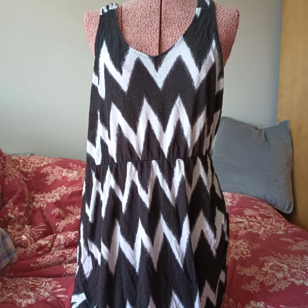 H&M Racerback Dress - Picture 1 of 3